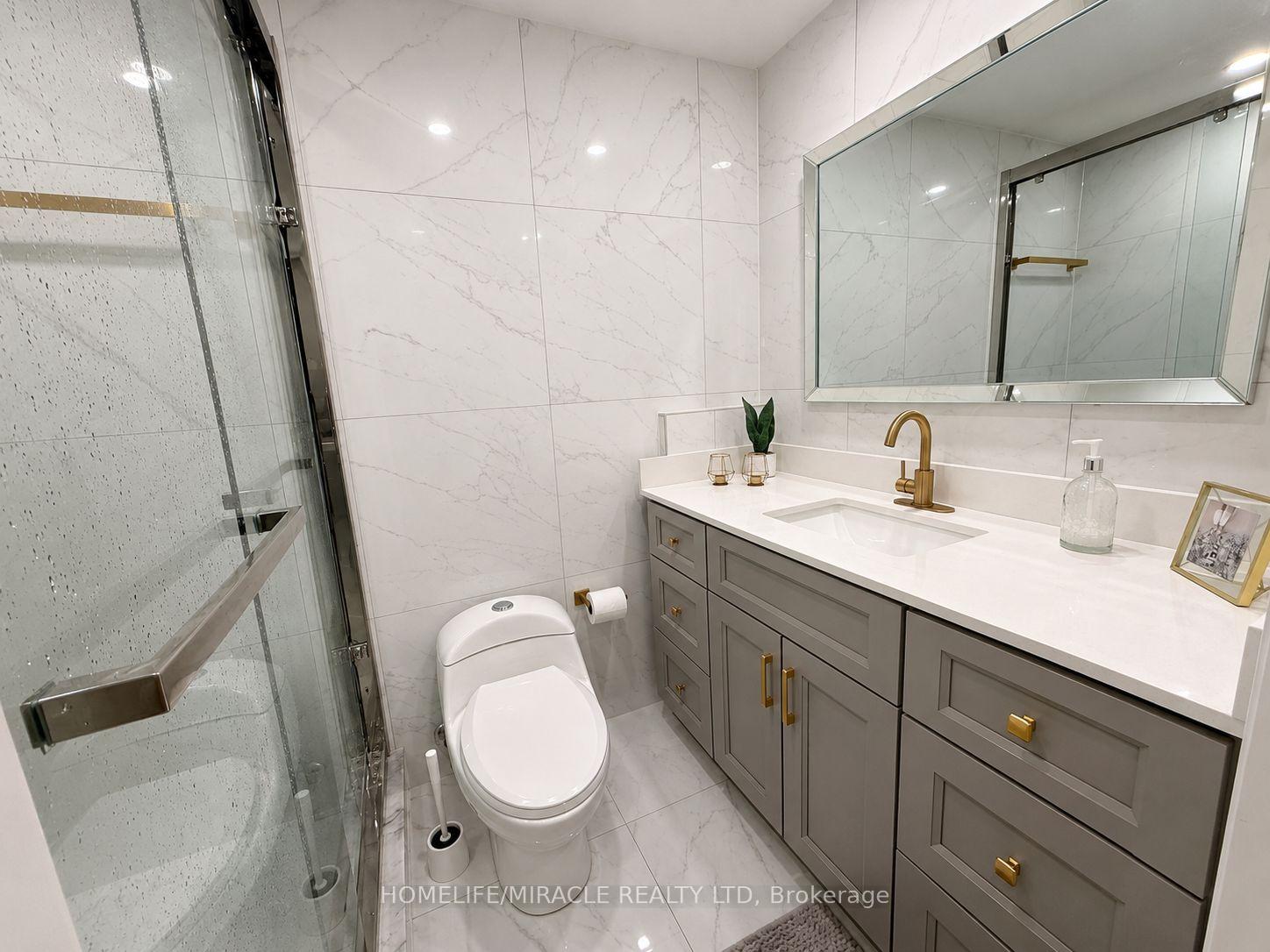 Photo 5 of 23 Brussels Street, Etobicoke, Stonegate-Queensway — HOMEH