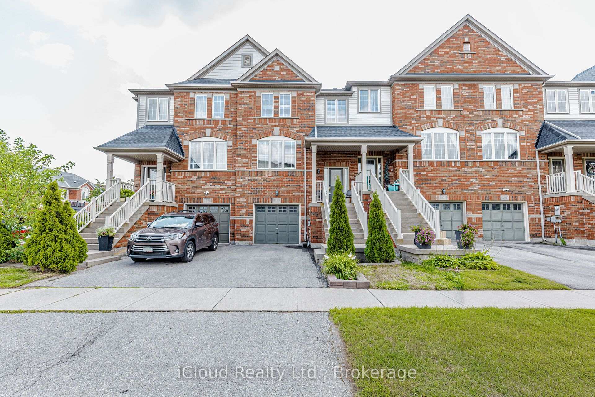 Photo 1 of 1279 Lamont Crescent, Milton, Clarke — HOMEH