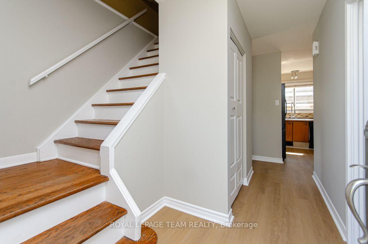 Photo 10 of 1476 Claymor Avenue, Ottawa, Carleton Square — HOMEH