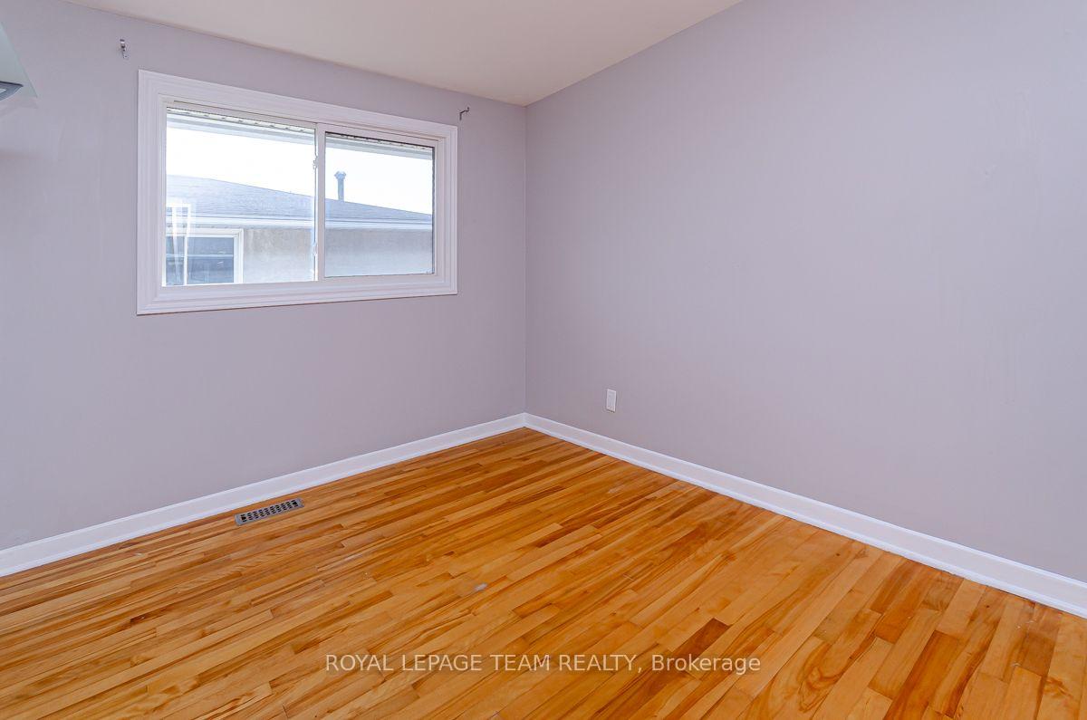 Photo 14 of 1476 Claymor Avenue, Ottawa, Carleton Square — HOMEH