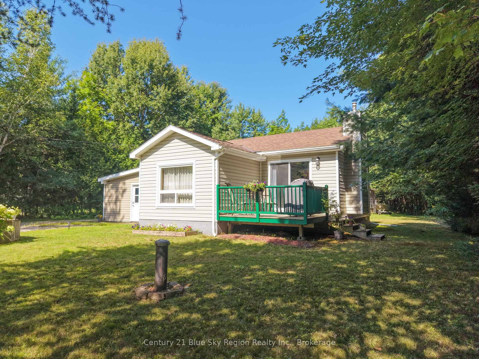 Photo 2 of 1004 Jocko Point Road, North Bay, Jocko Point / Beaucage — HOMEH