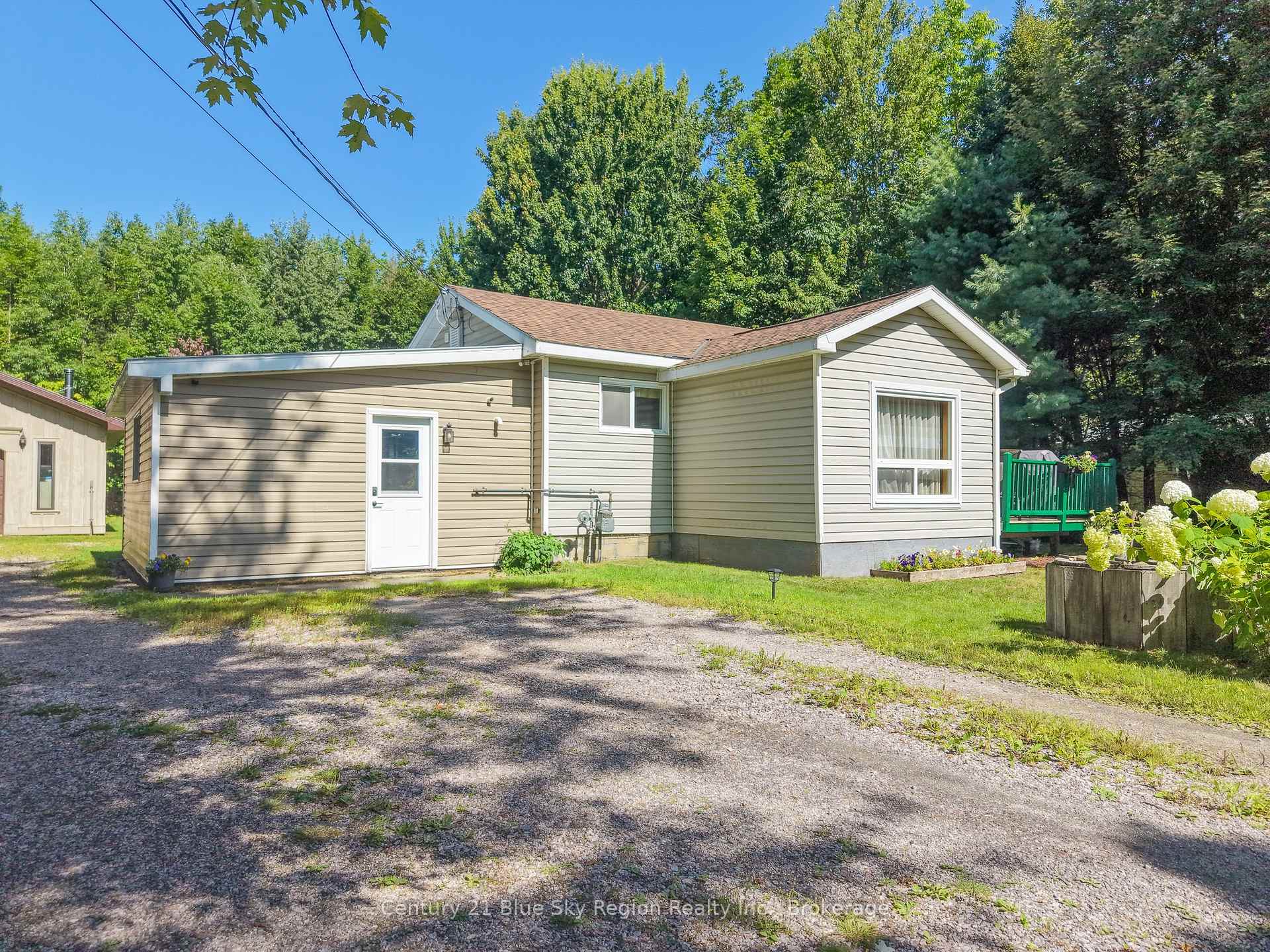 Photo 4 of 1004 Jocko Point Road, North Bay, Jocko Point / Beaucage — HOMEH