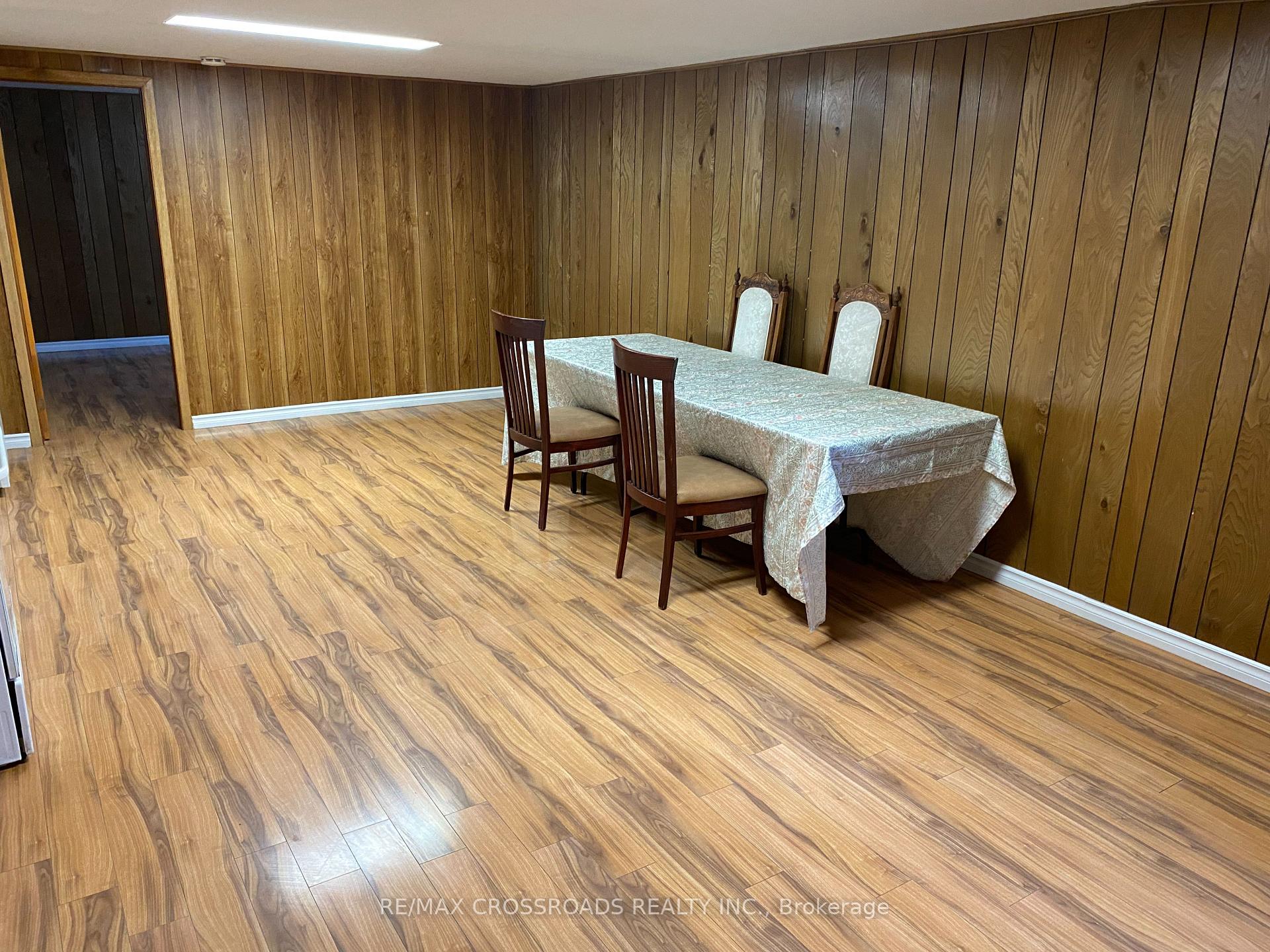 Photo 11 of 91 Bickerton Crescent, North York, Pleasant View — HOMEH