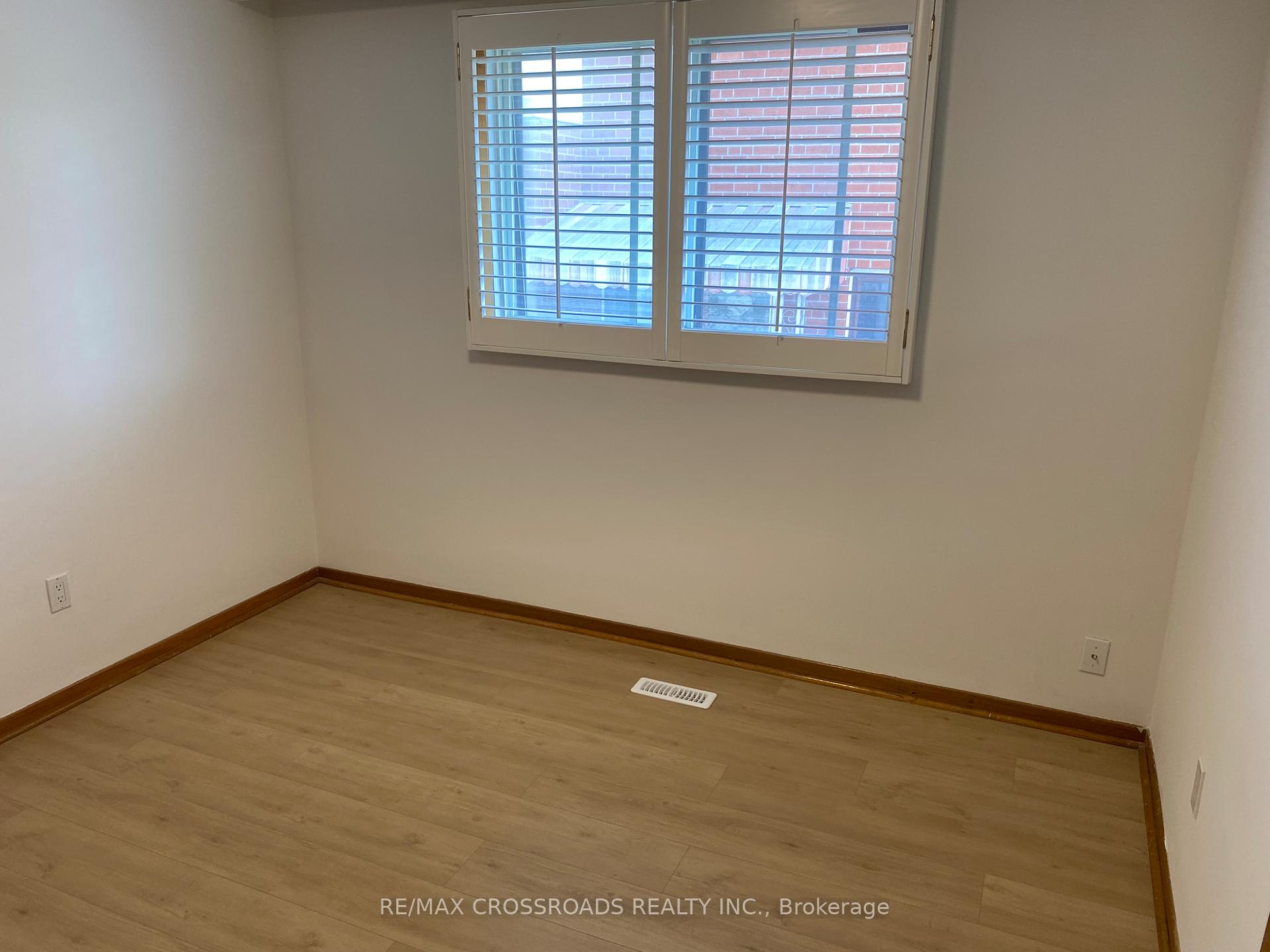 Photo 14 of 91 Bickerton Crescent, North York, Pleasant View — HOMEH