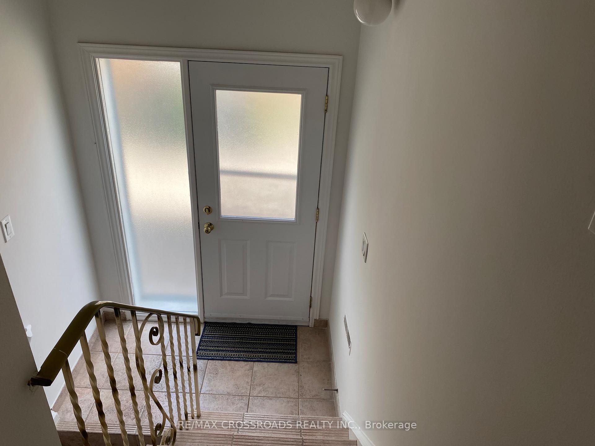 Photo 20 of 91 Bickerton Crescent, North York, Pleasant View — HOMEH