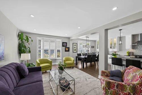 Photo 23 of 18 Hammond Crescent, London, North G — HOMEH