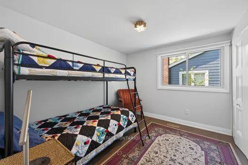 Photo 31 of 18 Hammond Crescent, London, North G — HOMEH