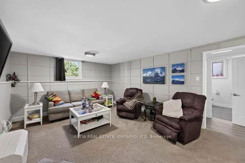 Photo 36 of 18 Hammond Crescent, London, North G — HOMEH