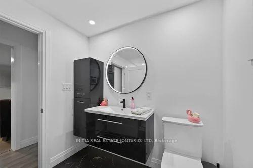 Photo 40 of 18 Hammond Crescent, London, North G — HOMEH