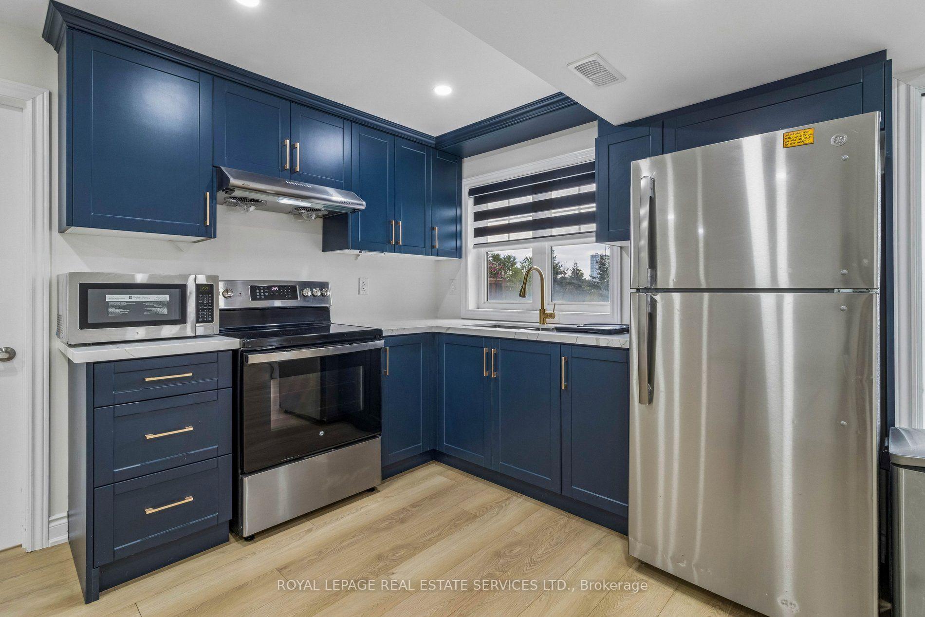 Photo 10 of Unit Unit 2, 12 Locomotive Crescent, Brampton, Northwest Brampton — HOMEH