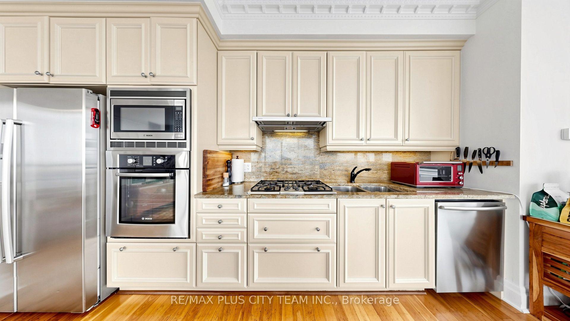Photo 10 of Unit 5005, 16 Harbour Street, Toronto, Waterfront Communities — HOMEH