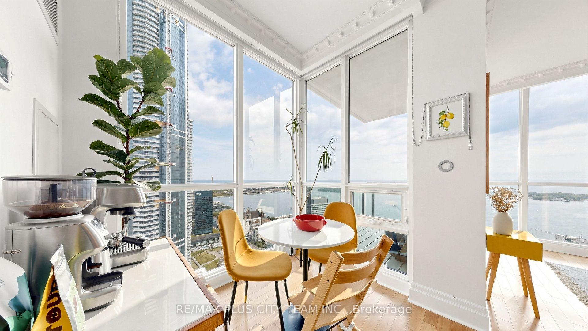 Photo 13 of Unit 5005, 16 Harbour Street, Toronto, Waterfront Communities — HOMEH
