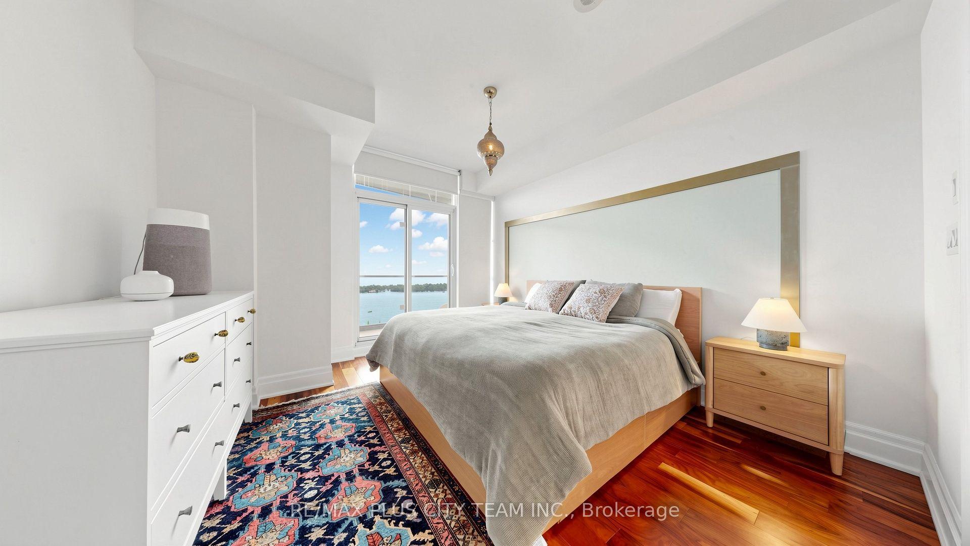 Photo 14 of Unit 5005, 16 Harbour Street, Toronto, Waterfront Communities — HOMEH