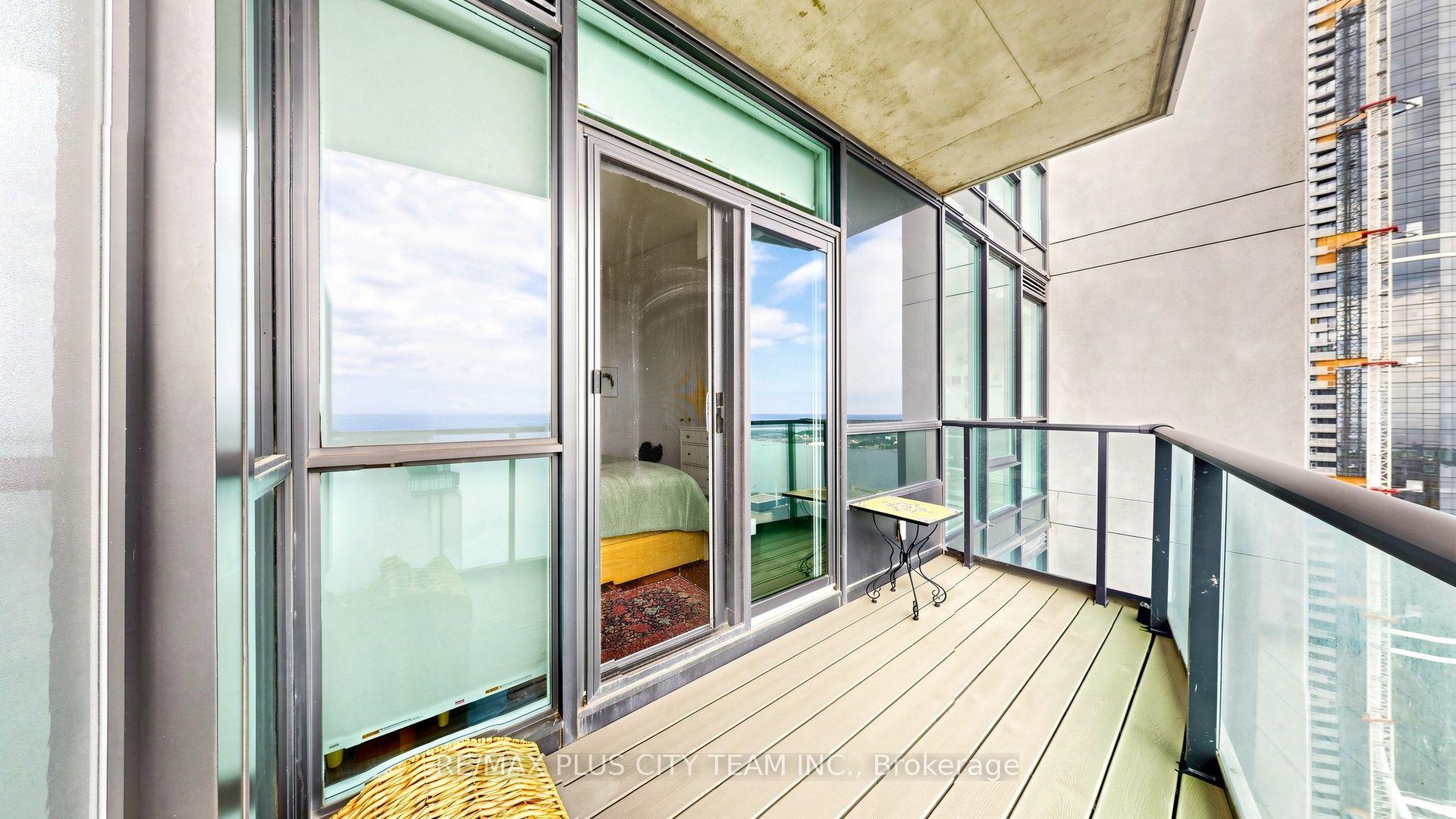Photo 26 of Unit 5005, 16 Harbour Street, Toronto, Waterfront Communities — HOMEH