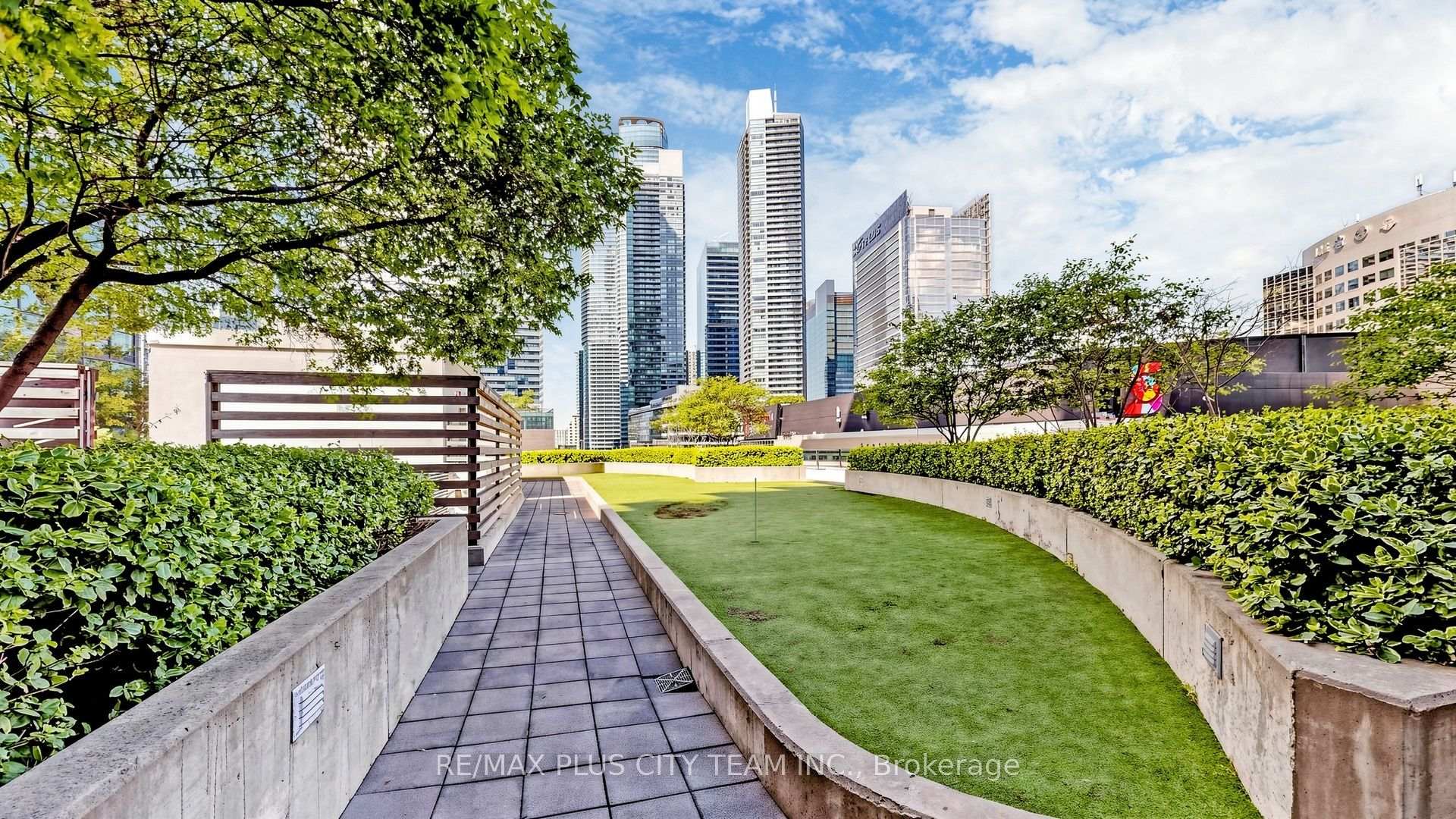 Photo 41 of Unit 5005, 16 Harbour Street, Toronto, Waterfront Communities — HOMEH