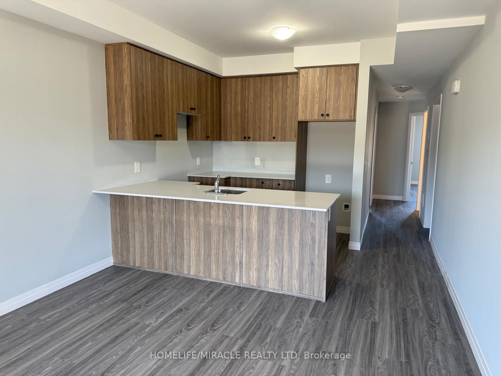 Photo 4 of Unit 26, 10 South Creek Drive, Kitchener, Doon South — HOMEH