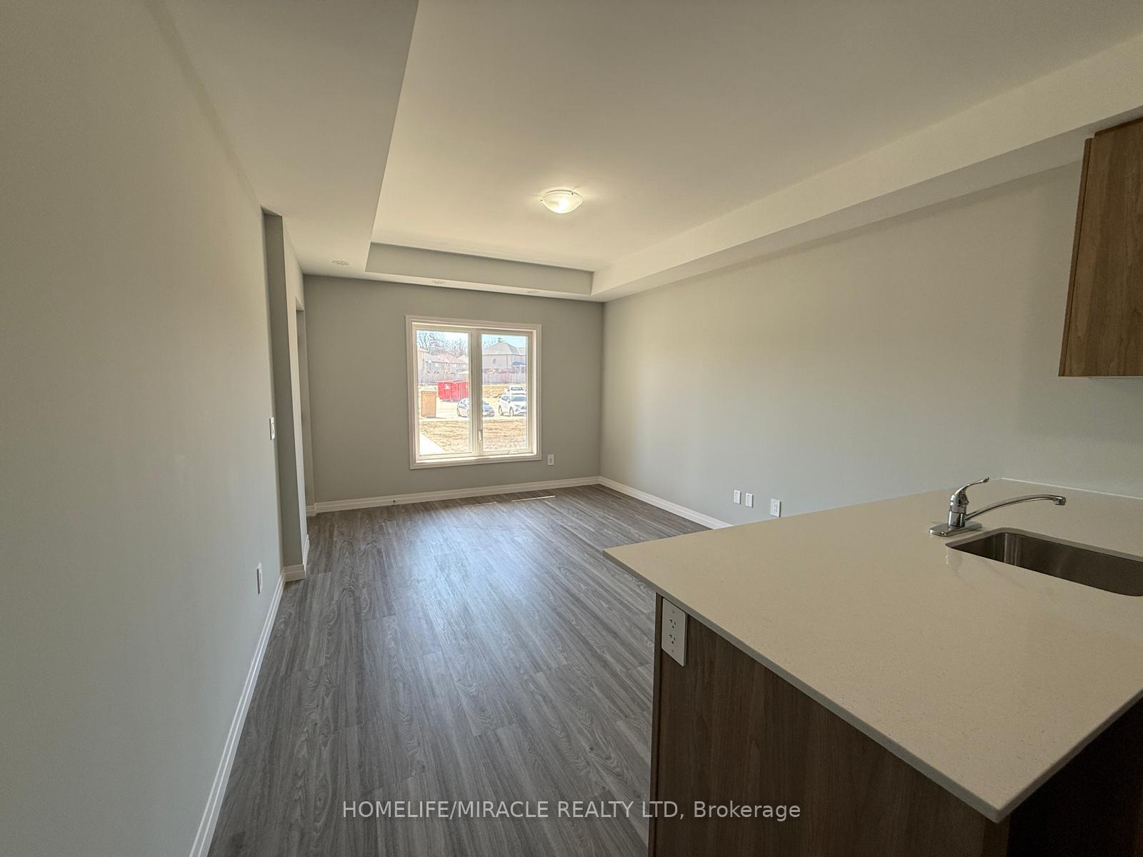 Photo 8 of Unit 26, 10 South Creek Drive, Kitchener, Doon South — HOMEH