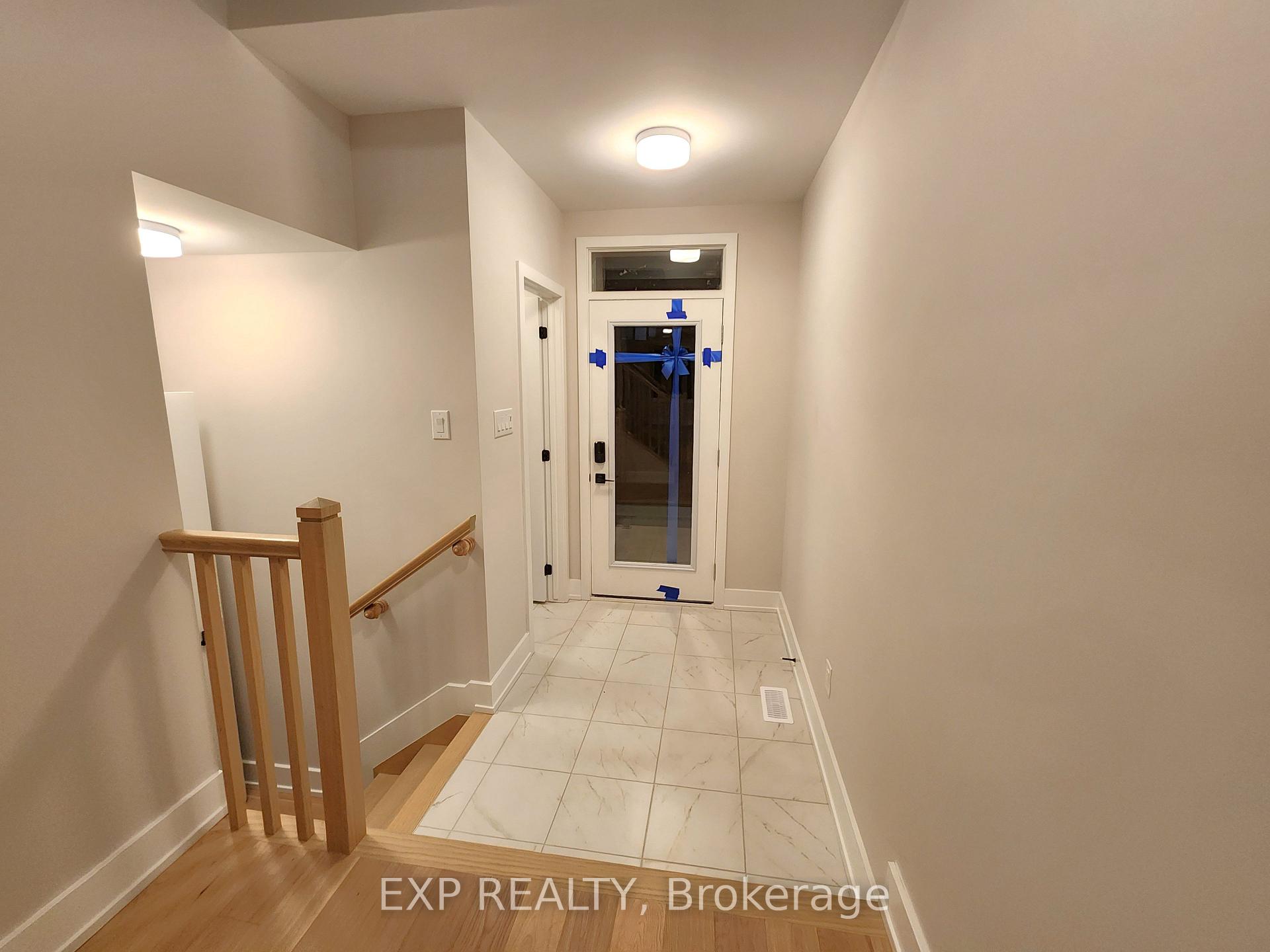 Photo 2 of 658 Fenwick Way, Ottawa, Barrhaven - Stonebridge — HOMEH