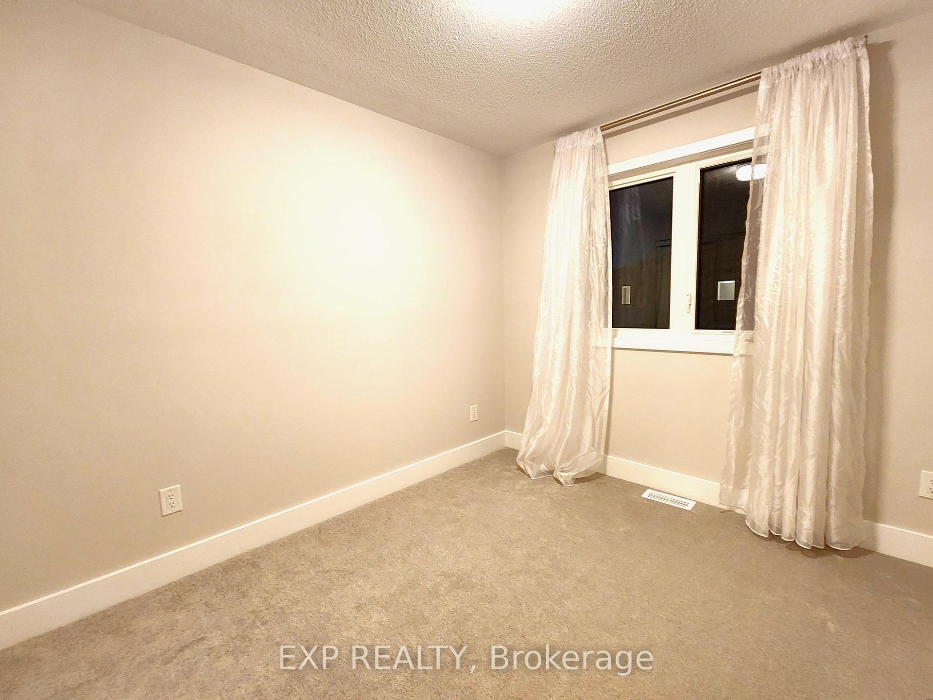 Photo 15 of 658 Fenwick Way, Ottawa, Barrhaven - Stonebridge — HOMEH