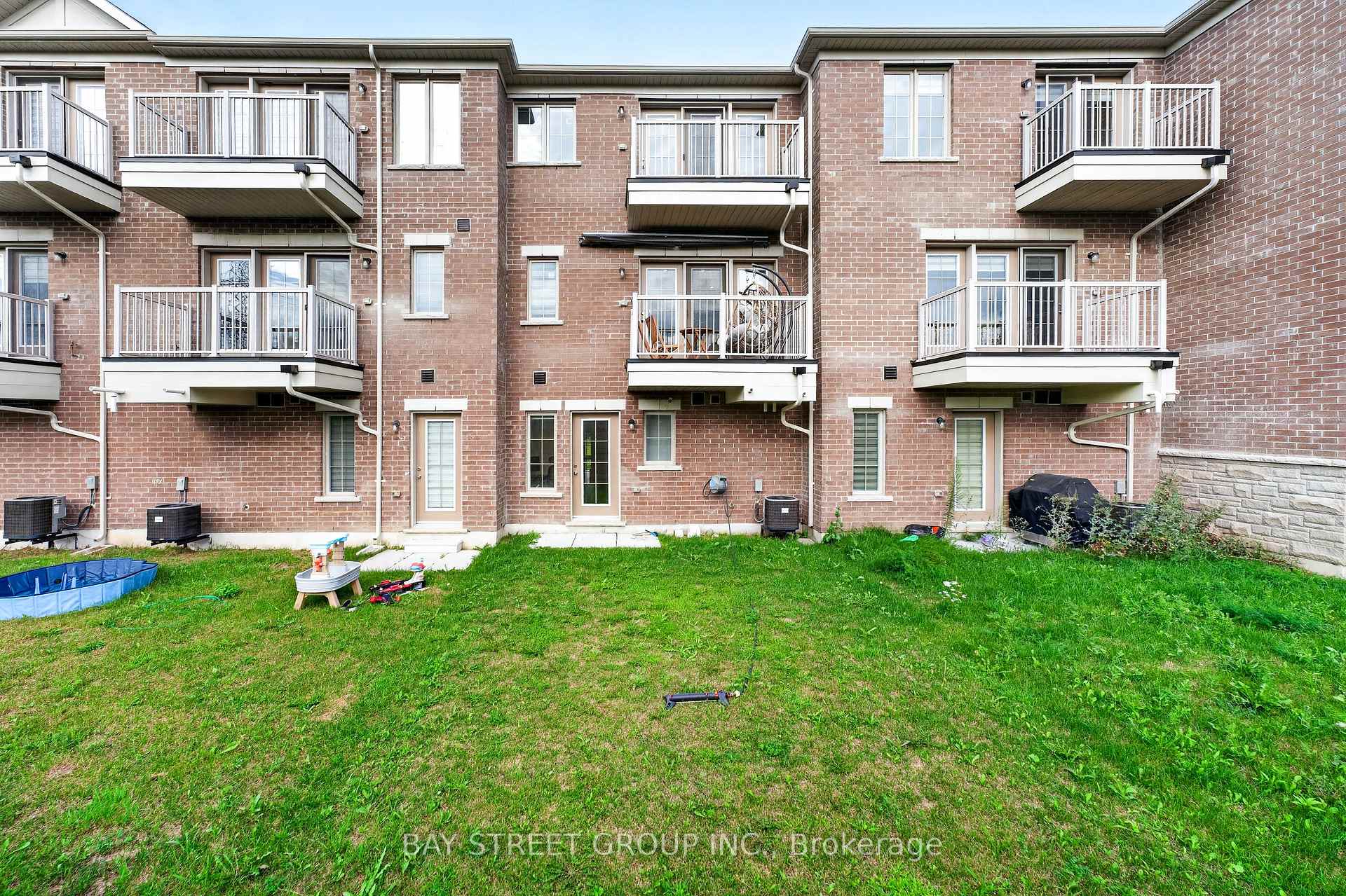 Photo 35 of 39 Coote Court, Ajax, Northwest Ajax — HOMEH