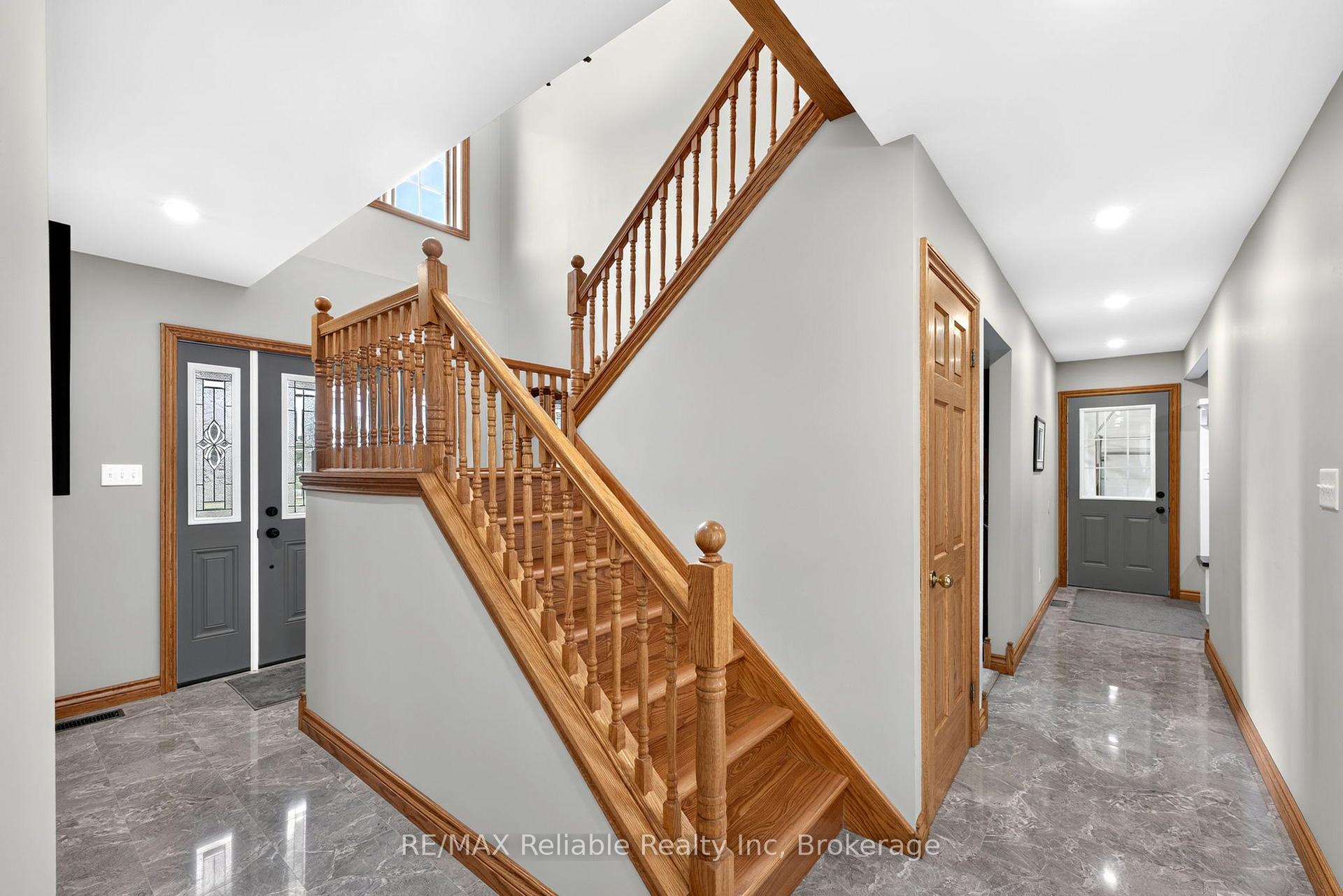 Photo 6 of 43804 Hydro Line Road, Huron East, McKillop — HOMEH