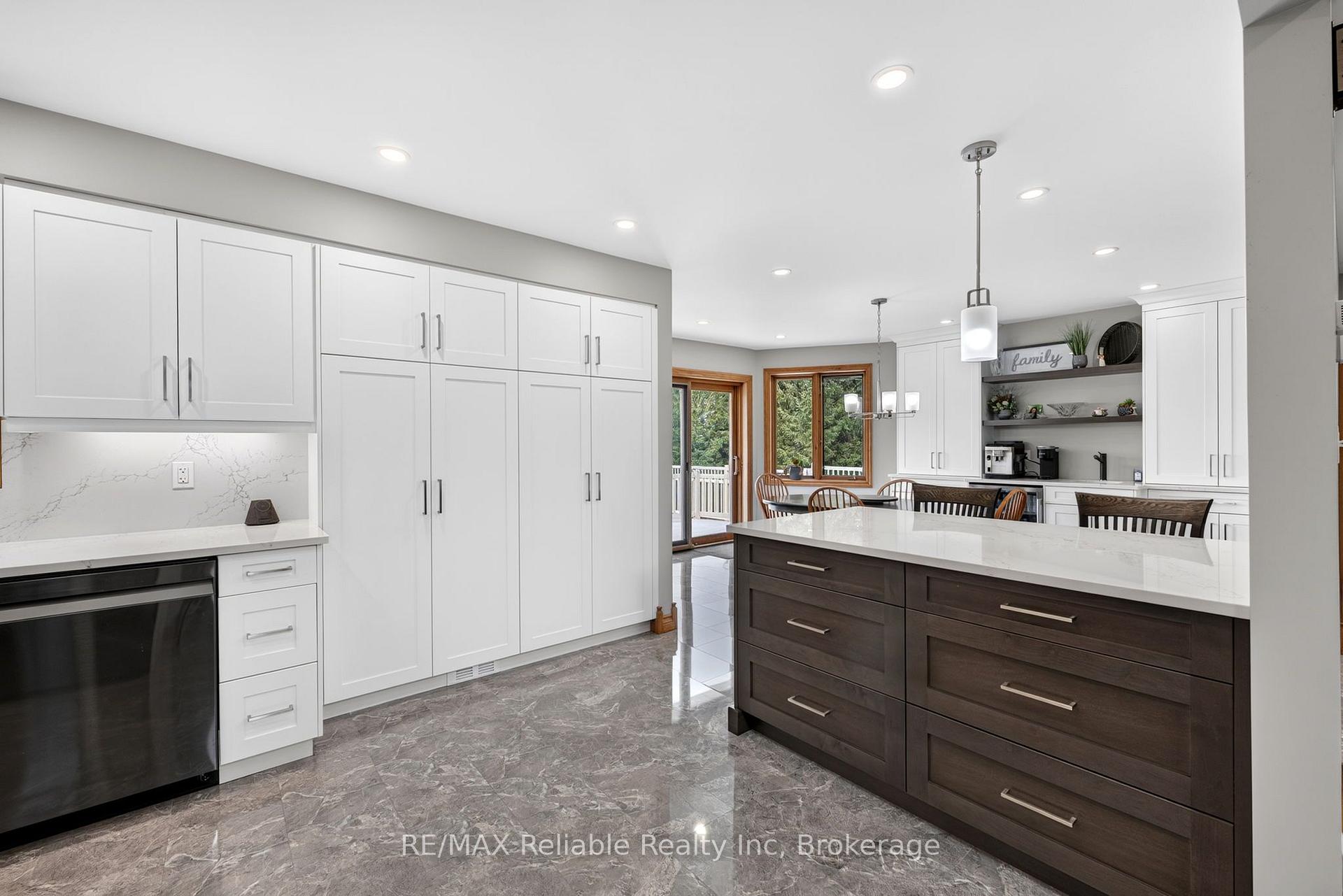 Photo 8 of 43804 Hydro Line Road, Huron East, McKillop — HOMEH