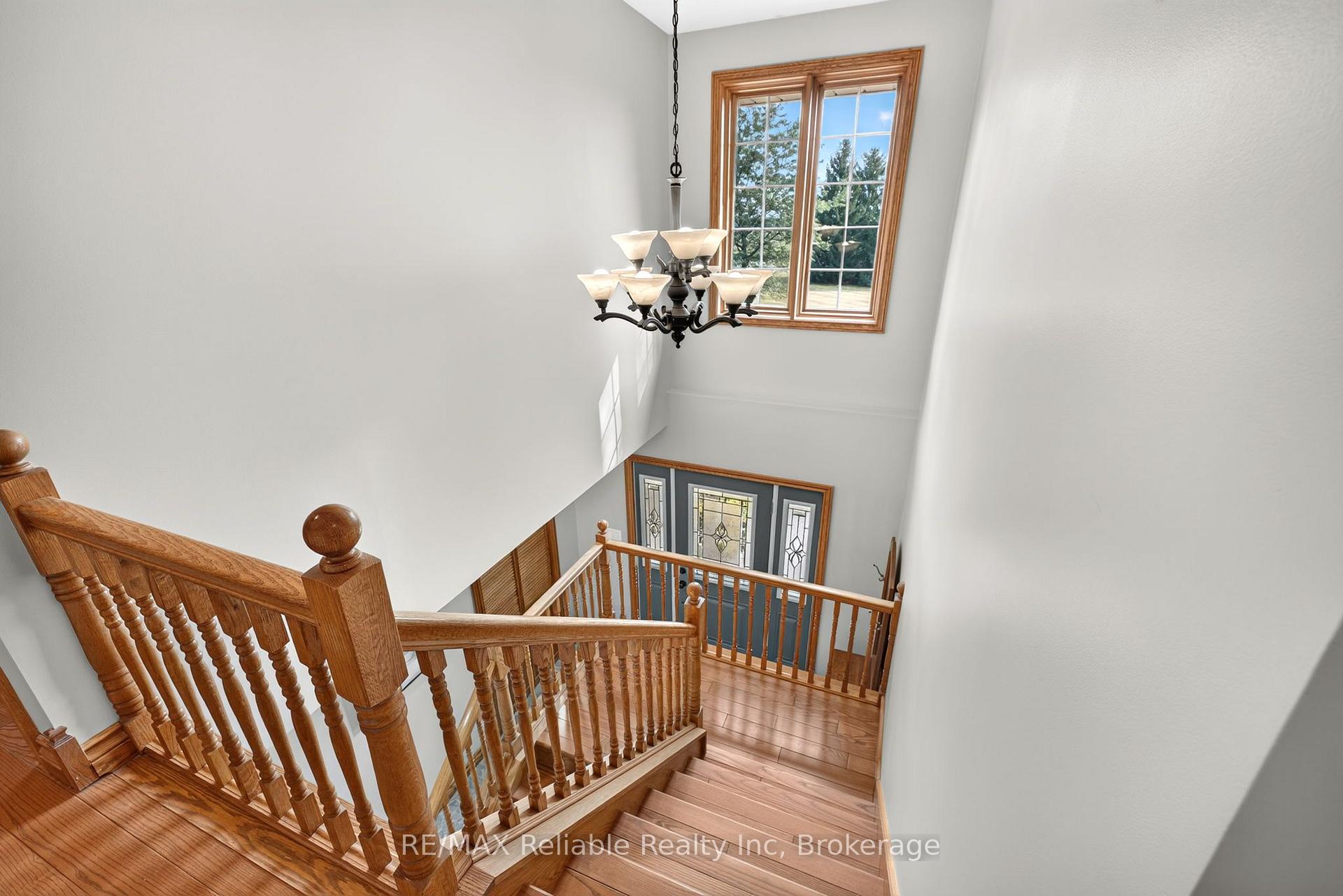 Photo 18 of 43804 Hydro Line Road, Huron East, McKillop — HOMEH