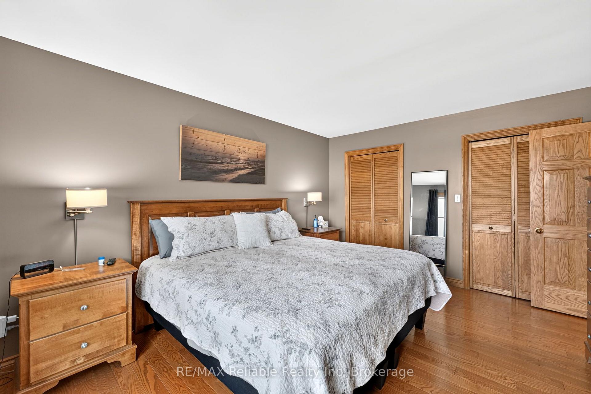 Photo 25 of 43804 Hydro Line Road, Huron East, McKillop — HOMEH