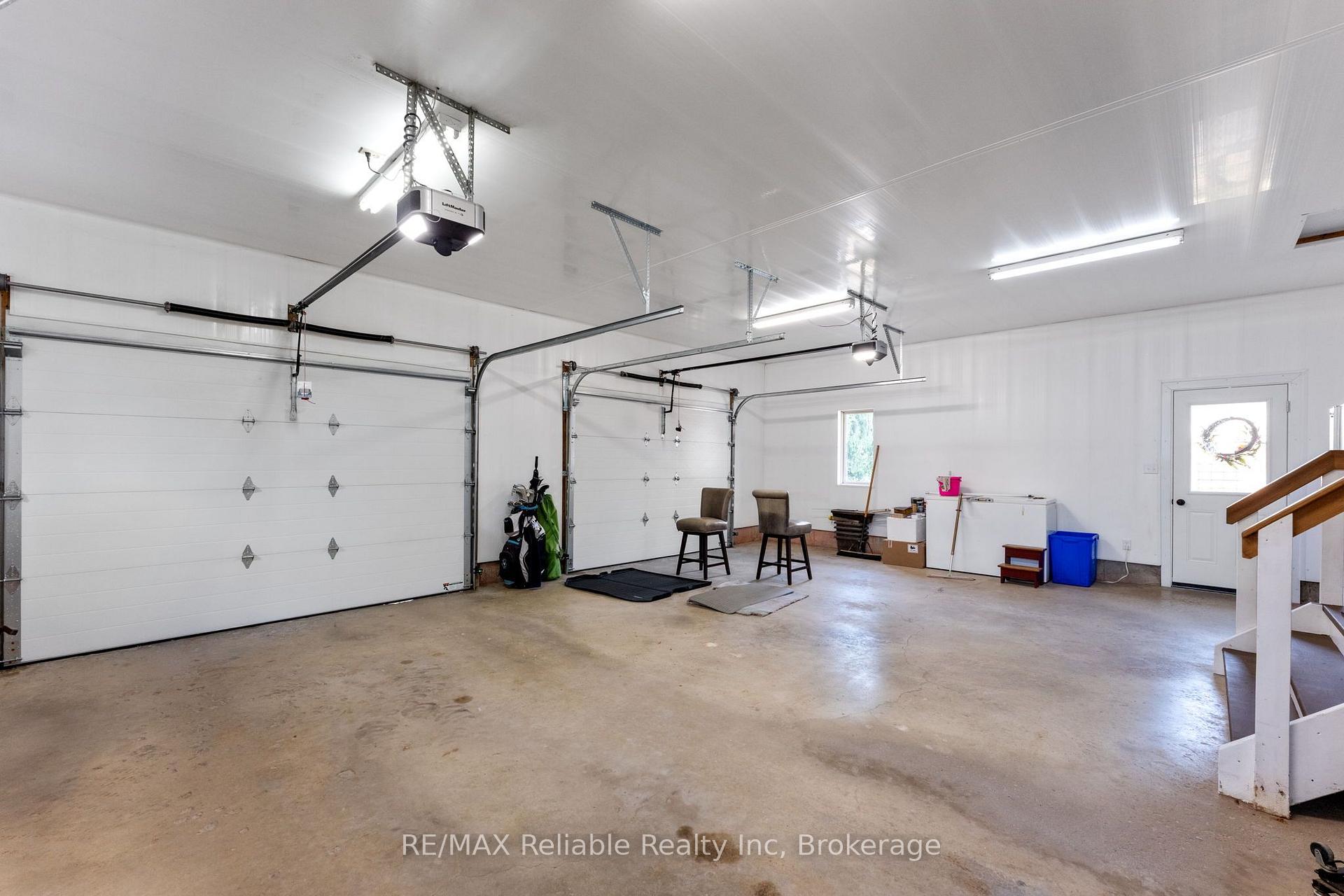 Photo 32 of 43804 Hydro Line Road, Huron East, McKillop — HOMEH