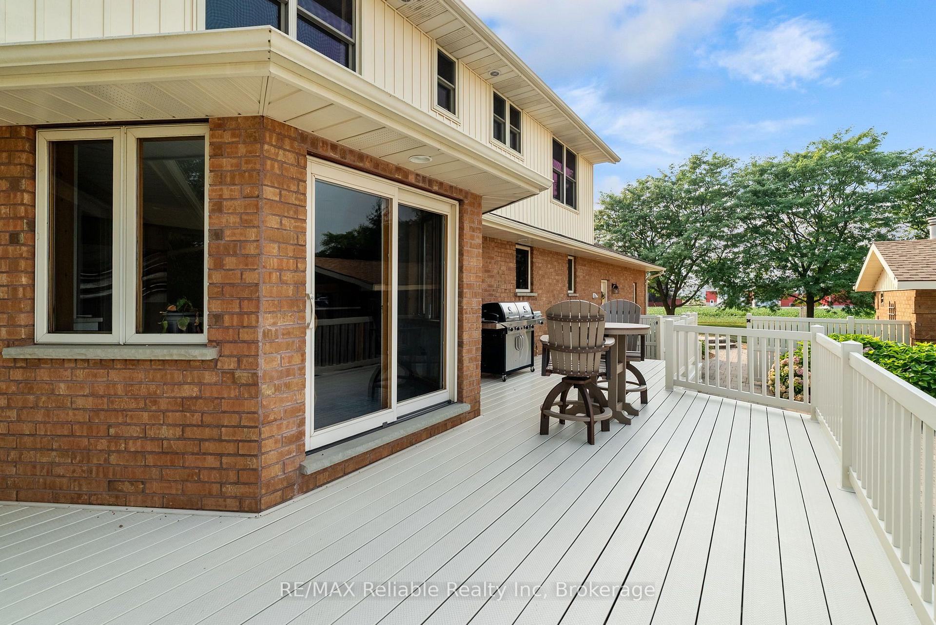 Photo 33 of 43804 Hydro Line Road, Huron East, McKillop — HOMEH