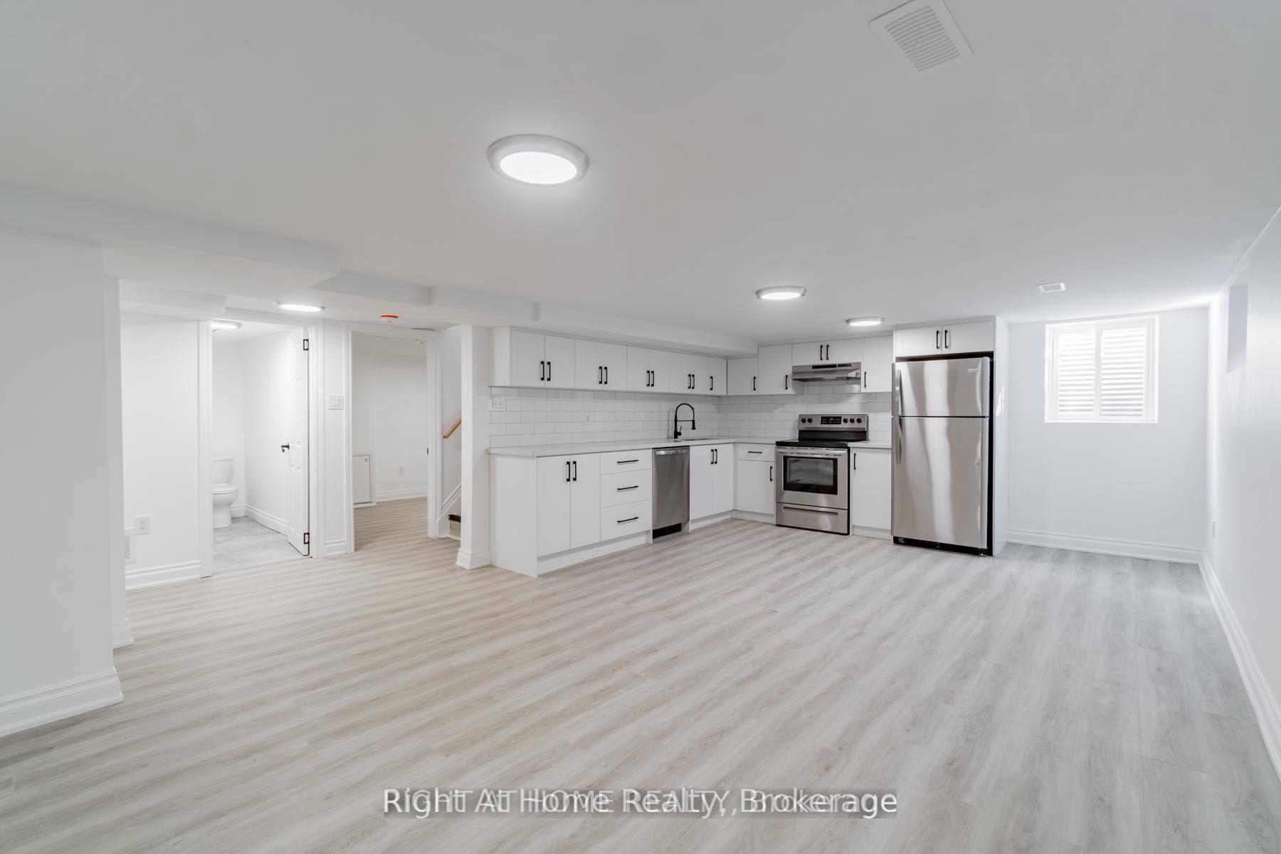Photo 4 of 899 Florell Drive, Oshawa, Donevan — HOMEH