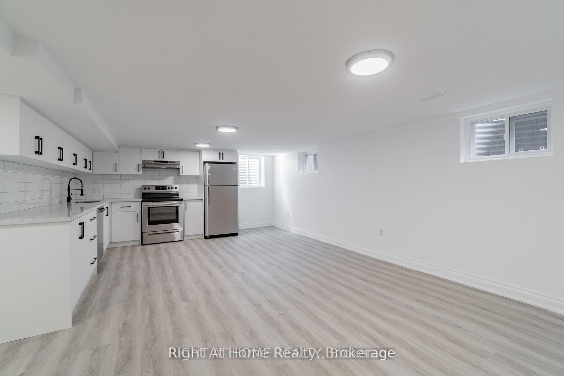 Photo 5 of 899 Florell Drive, Oshawa, Donevan — HOMEH