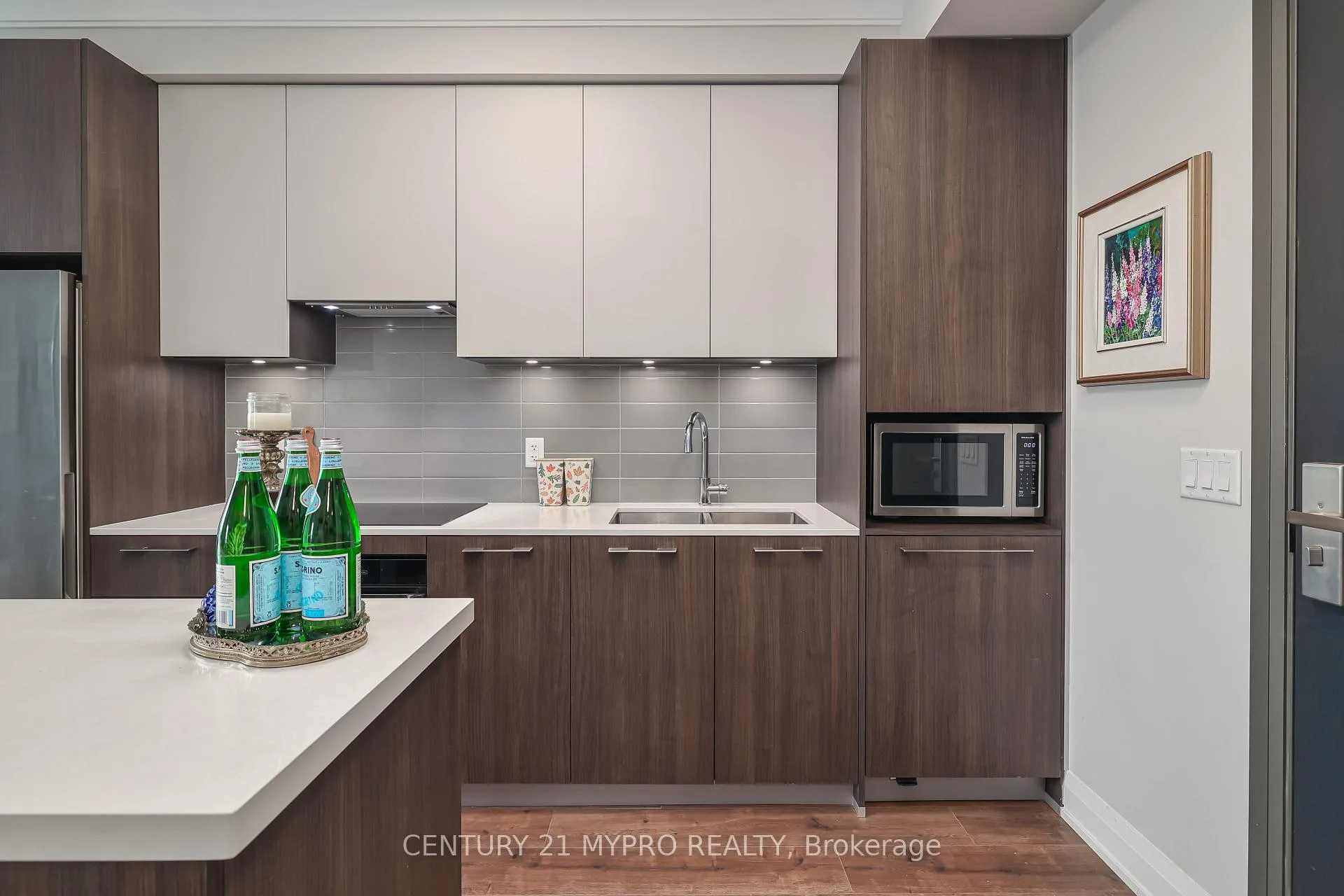 Photo 9 of Unit 3902, 8 Water Walk Drive, Markham, Unionville — HOMEH