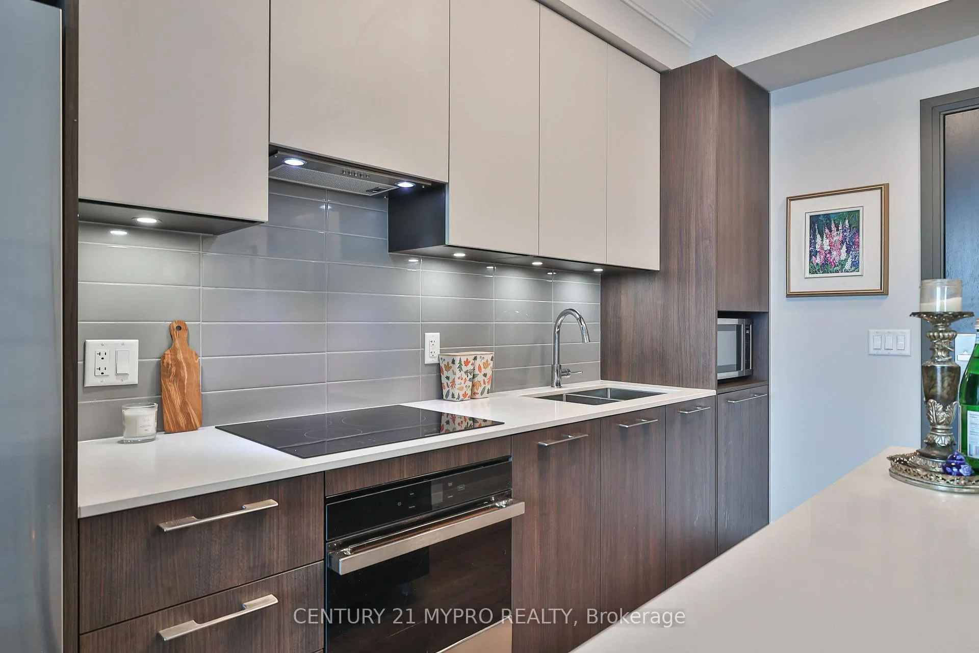 Photo 10 of Unit 3902, 8 Water Walk Drive, Markham, Unionville — HOMEH