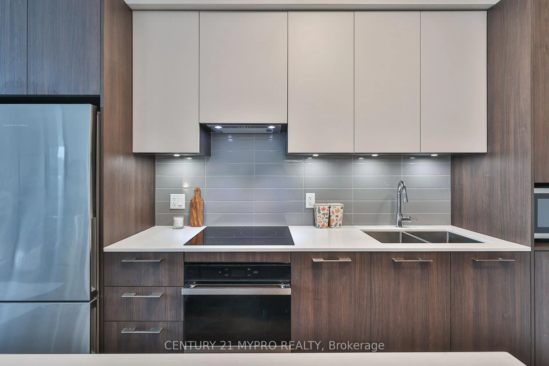 Photo 11 of Unit 3902, 8 Water Walk Drive, Markham, Unionville — HOMEH