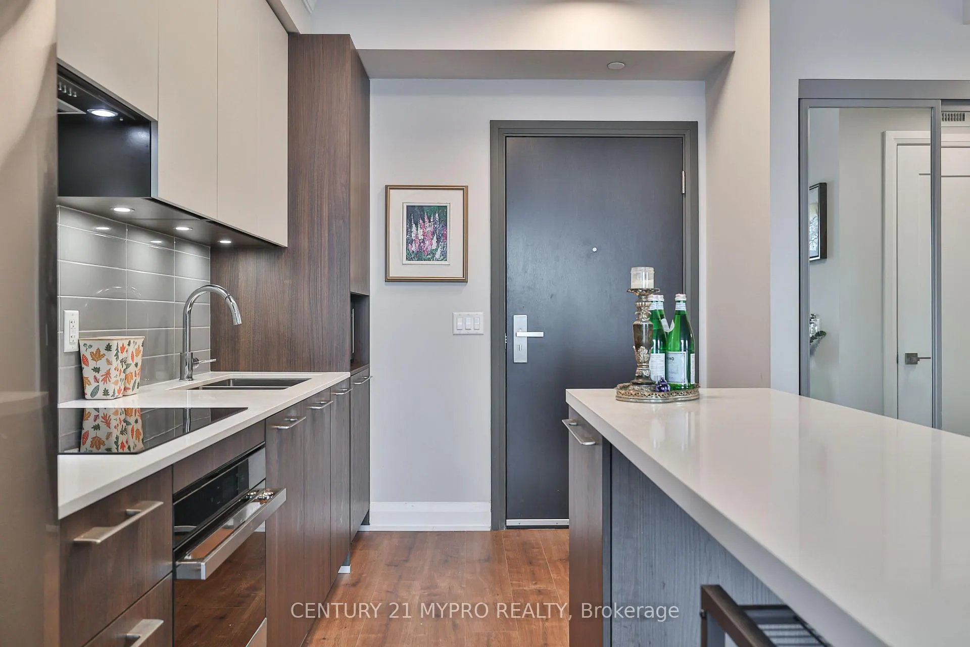 Photo 12 of Unit 3902, 8 Water Walk Drive, Markham, Unionville — HOMEH