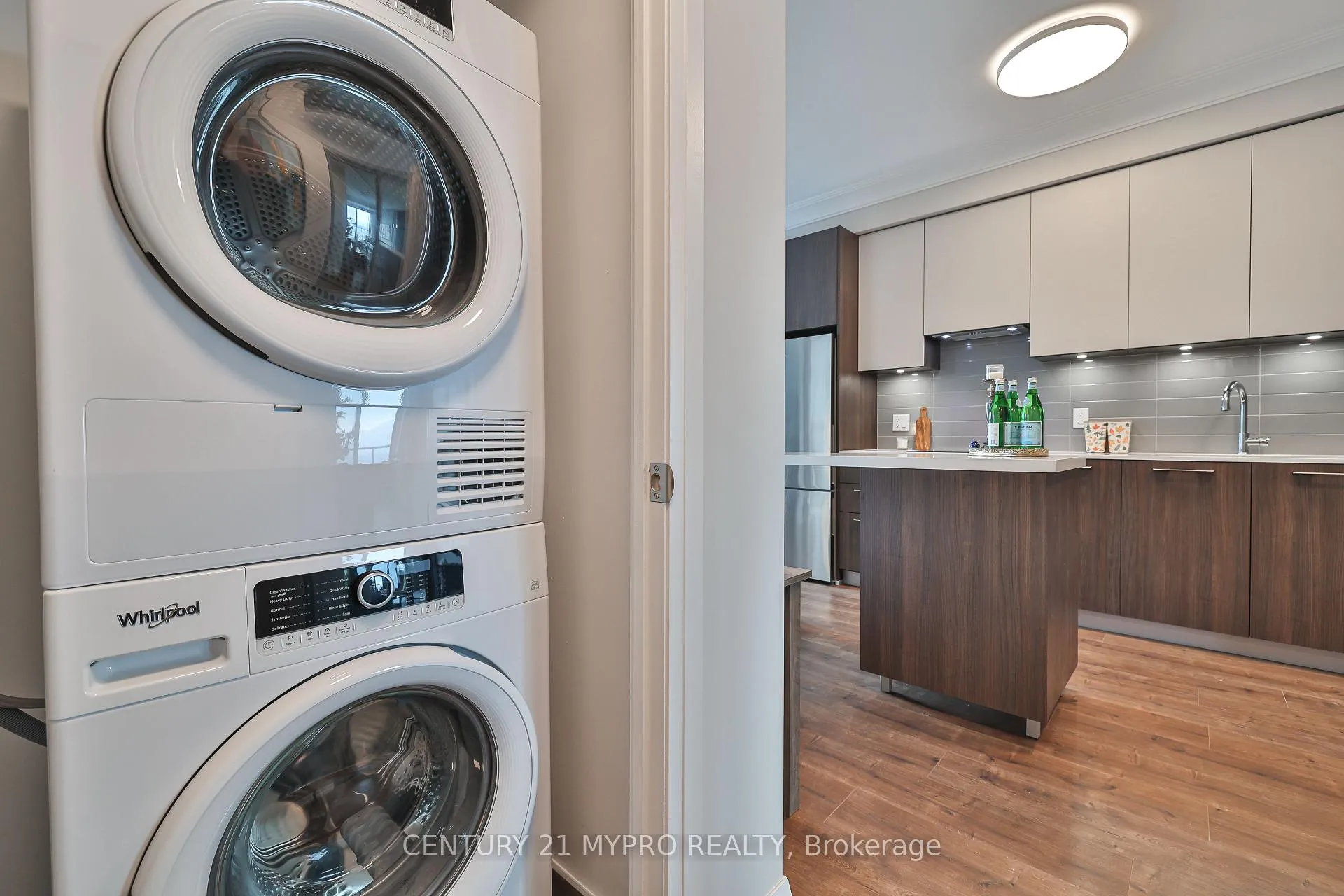 Photo 28 of Unit 3902, 8 Water Walk Drive, Markham, Unionville — HOMEH