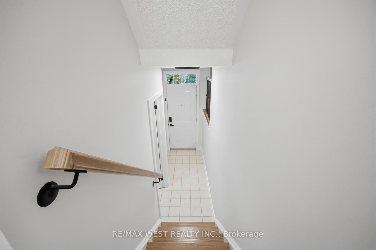 Photo 9 of Unit 10, 5 Spring Street, Orangeville — HOMEH