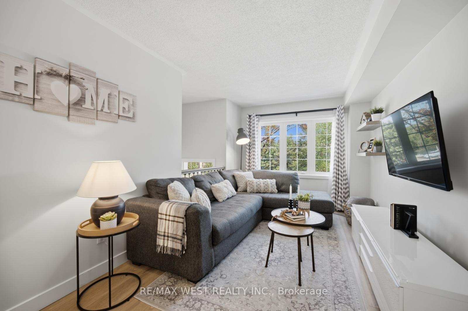 Photo 12 of Unit 10, 5 Spring Street, Orangeville — HOMEH