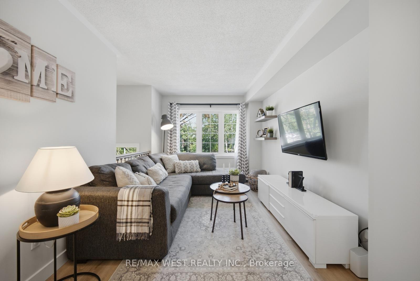 Photo 13 of Unit 10, 5 Spring Street, Orangeville — HOMEH