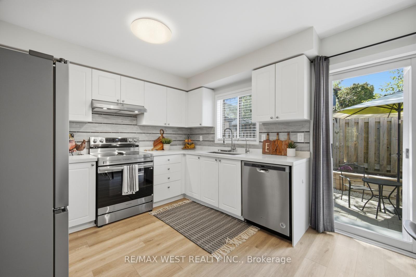 Photo 17 of Unit 10, 5 Spring Street, Orangeville — HOMEH