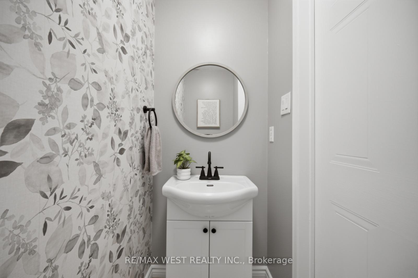 Photo 25 of Unit 10, 5 Spring Street, Orangeville — HOMEH