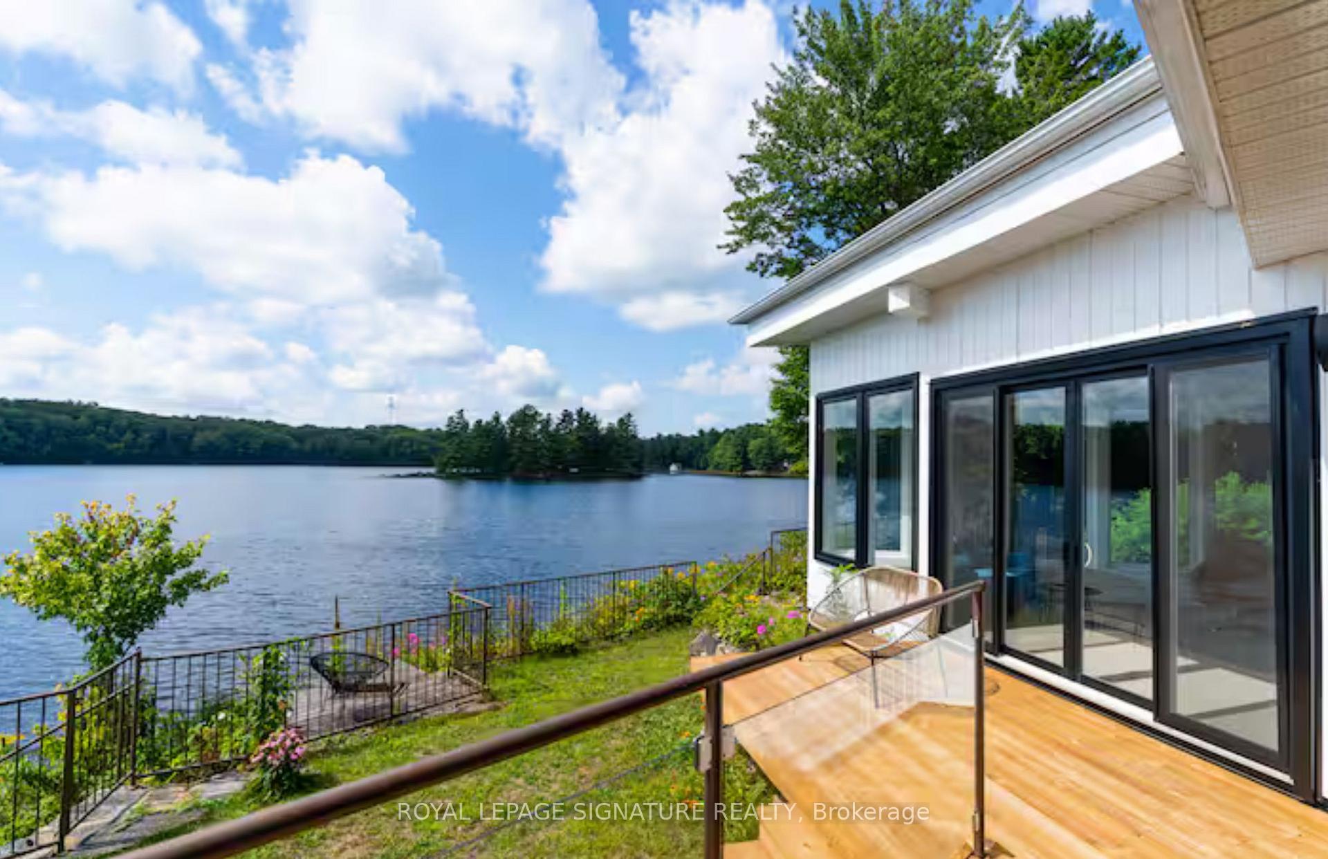 Front of 1018 Clearwater Shores Boulevard