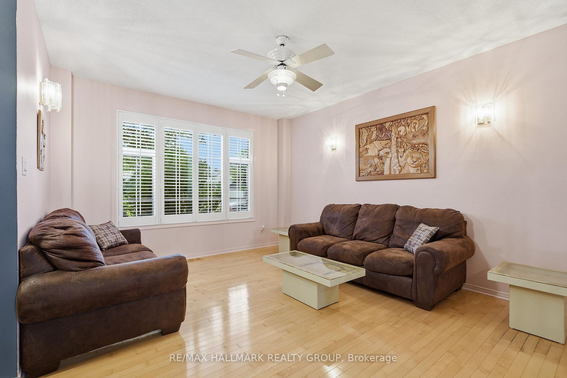 Photo 7 of 563 Evangeline Street, Ottawa, Avalon East — HOMEH