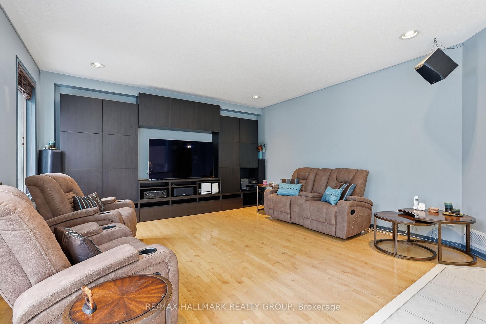 Photo 31 of 563 Evangeline Street, Ottawa, Avalon East — HOMEH