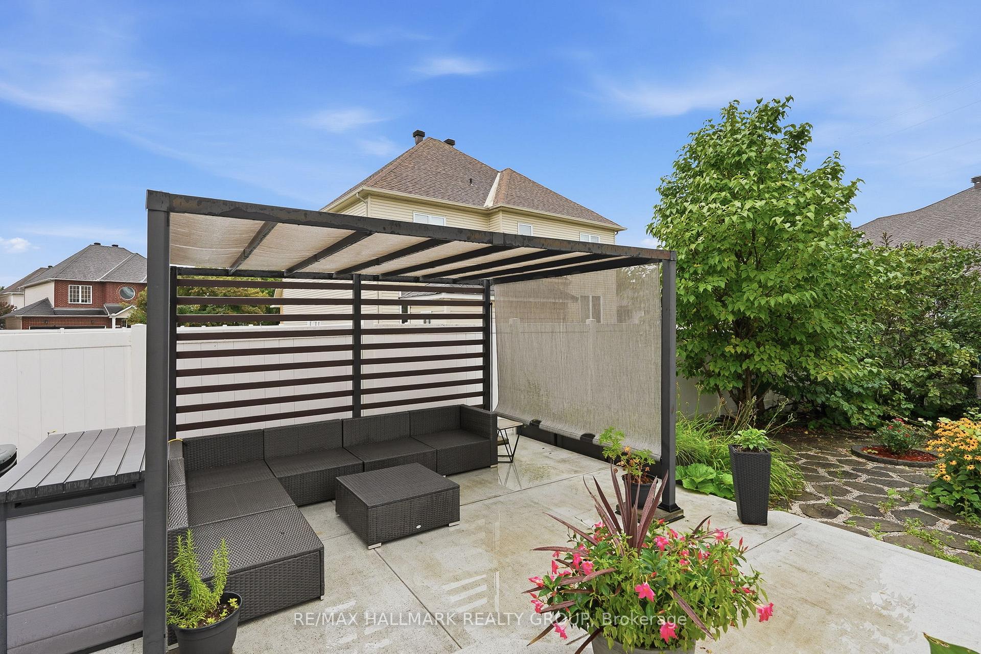 Photo 39 of 563 Evangeline Street, Ottawa, Avalon East — HOMEH