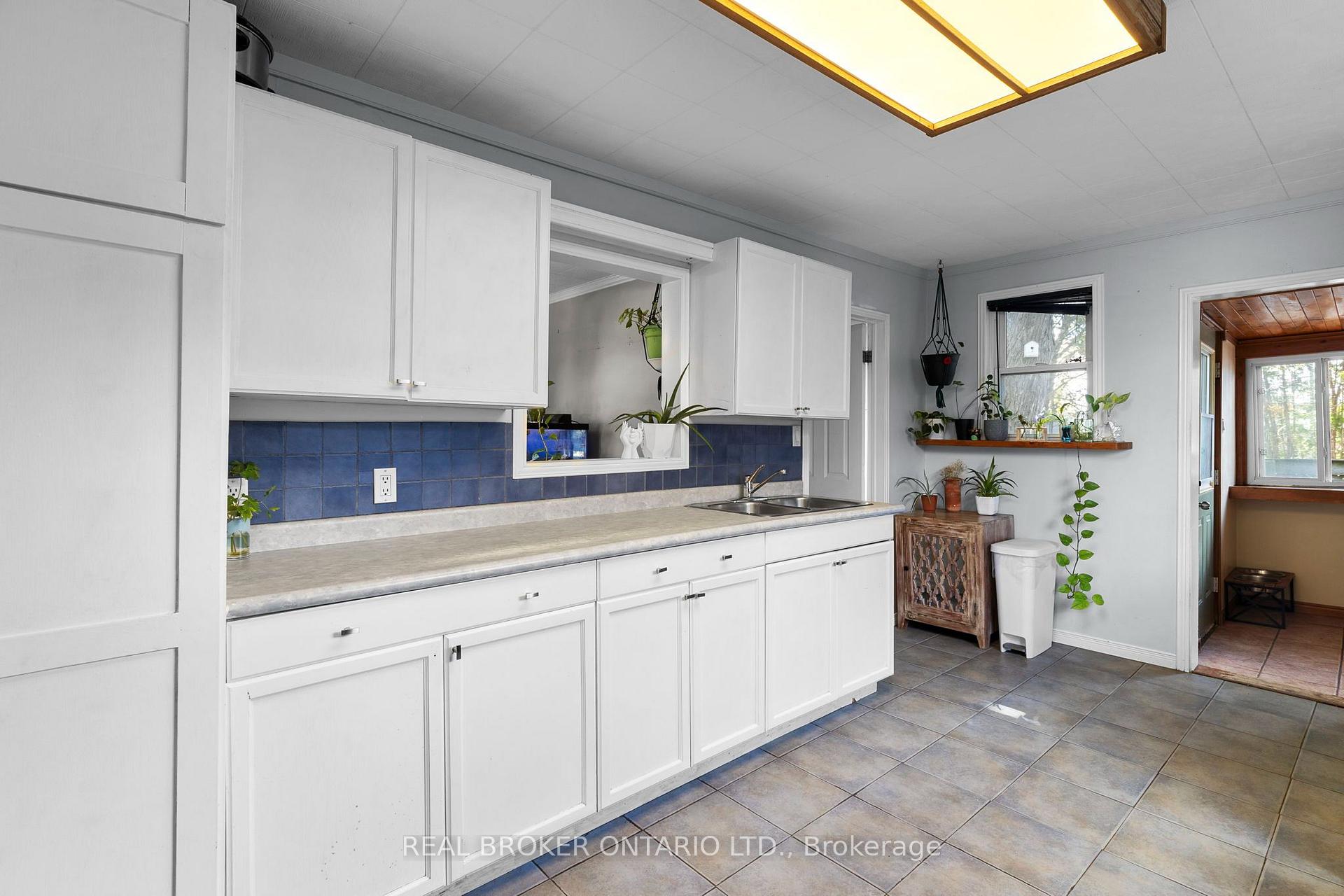 Photo 15 of 345 East Street, Orillia — HOMEH