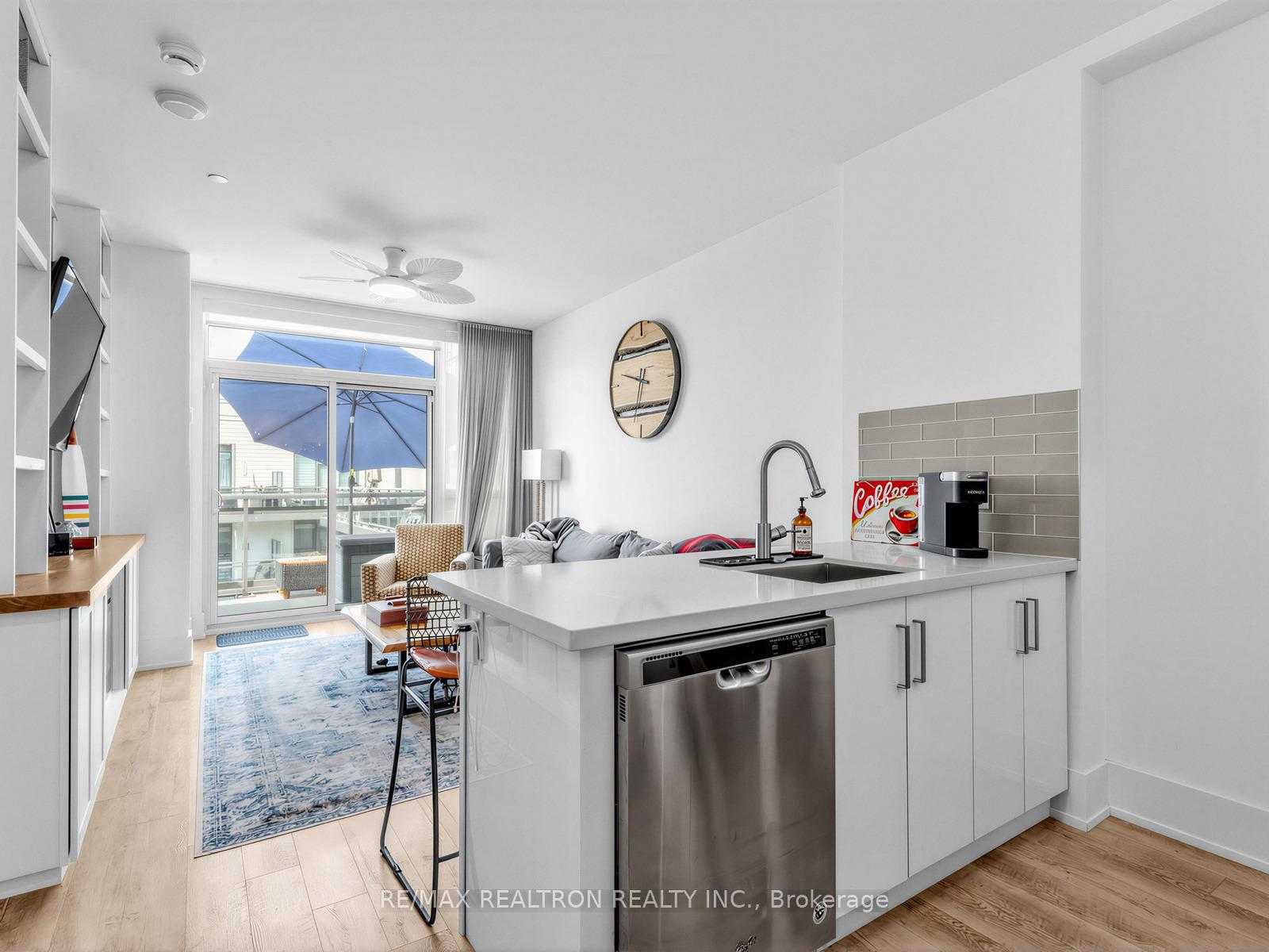 Photo 1 of Unit B419, 271 Sea Ray Avenue, Innisfil, Rural Innisfil — HOMEH