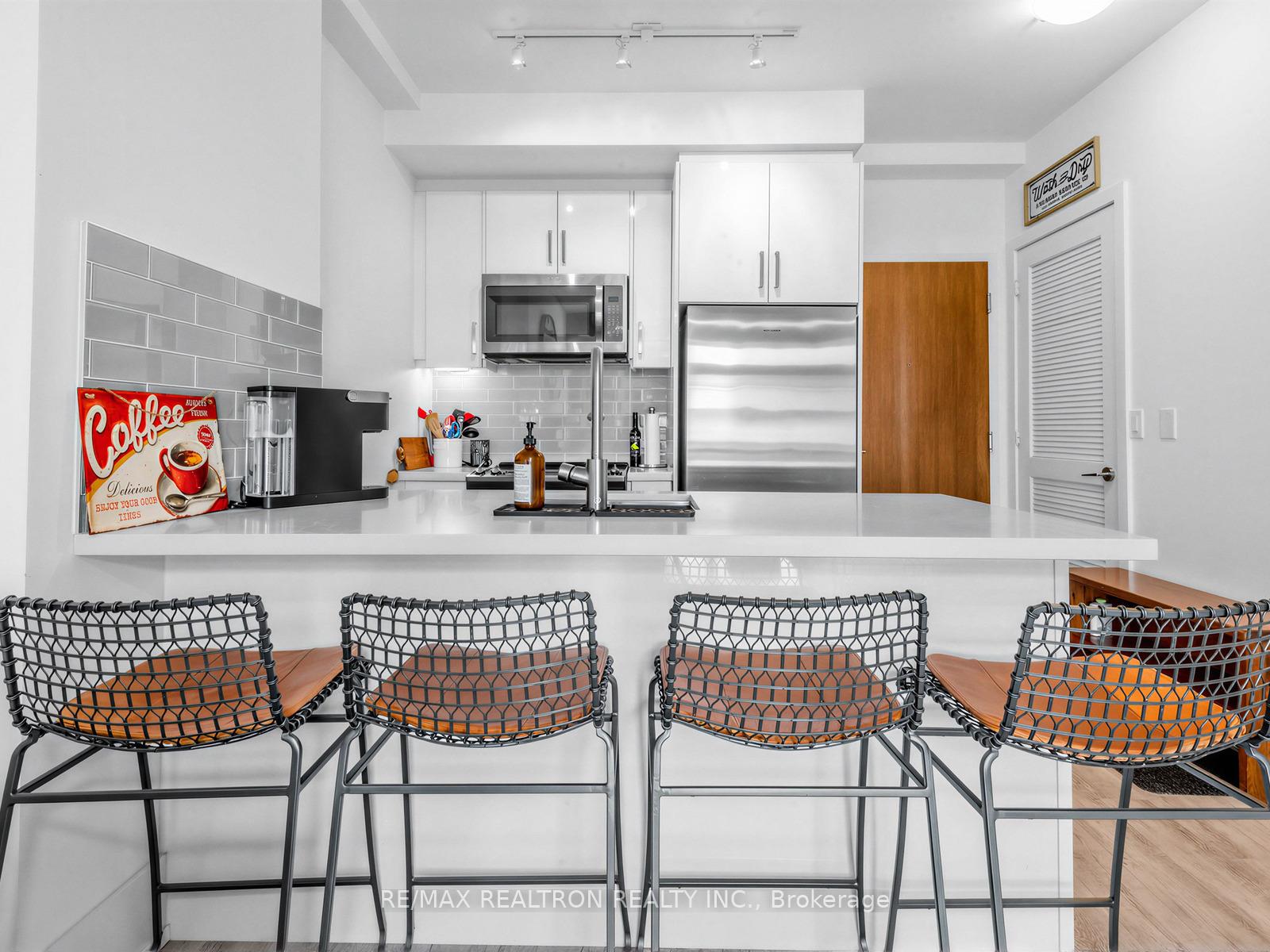 Photo 8 of Unit B419, 271 Sea Ray Avenue, Innisfil, Rural Innisfil — HOMEH