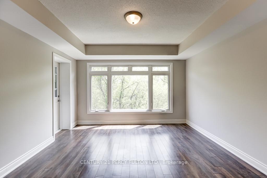 Photo 14 of Unit 304, 149 Church Street, King, Schomberg — HOMEH